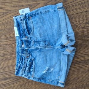 NWT. Old Navy Jean Shorts